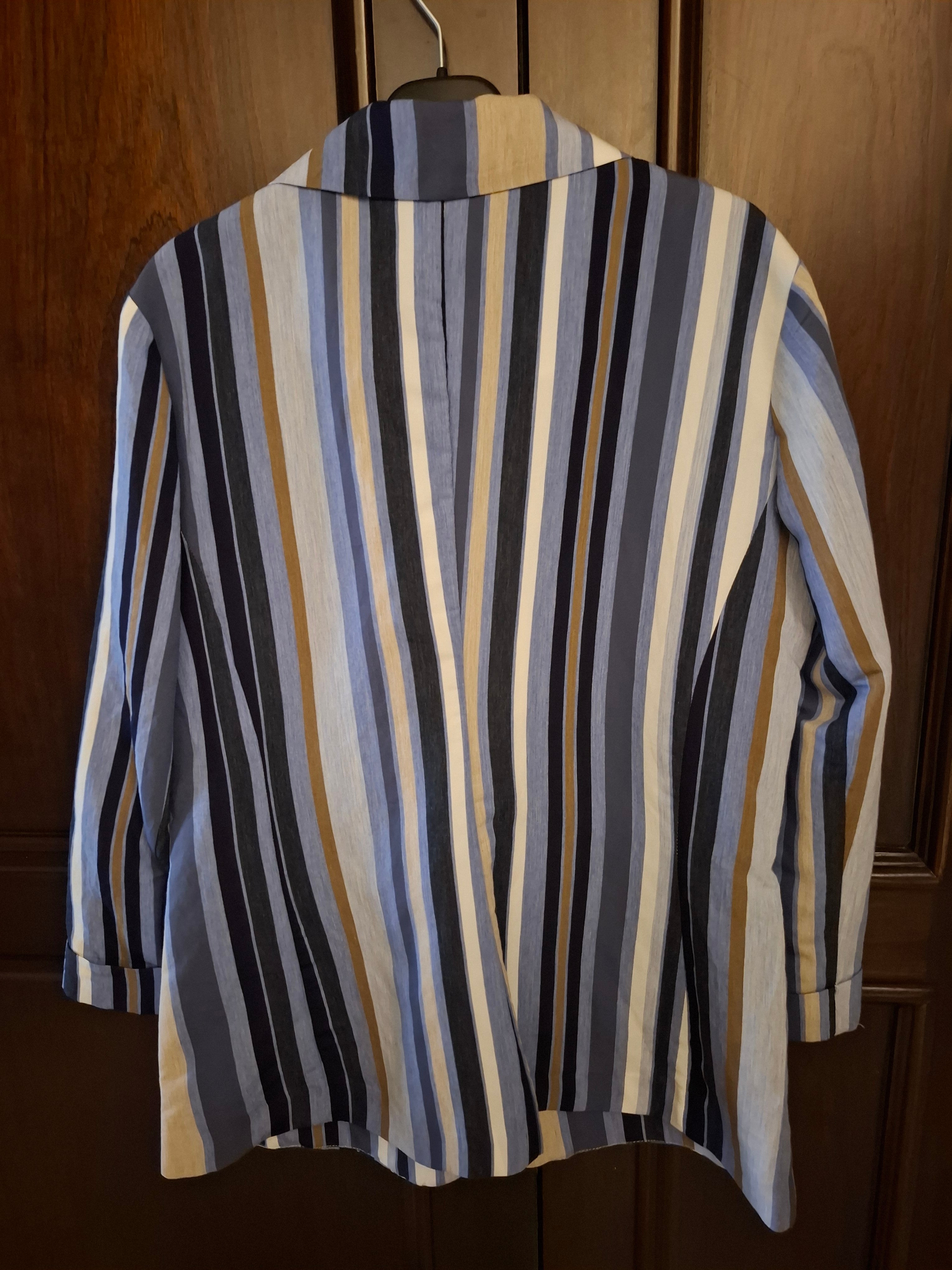 CASUAL STRIPPED JACKET