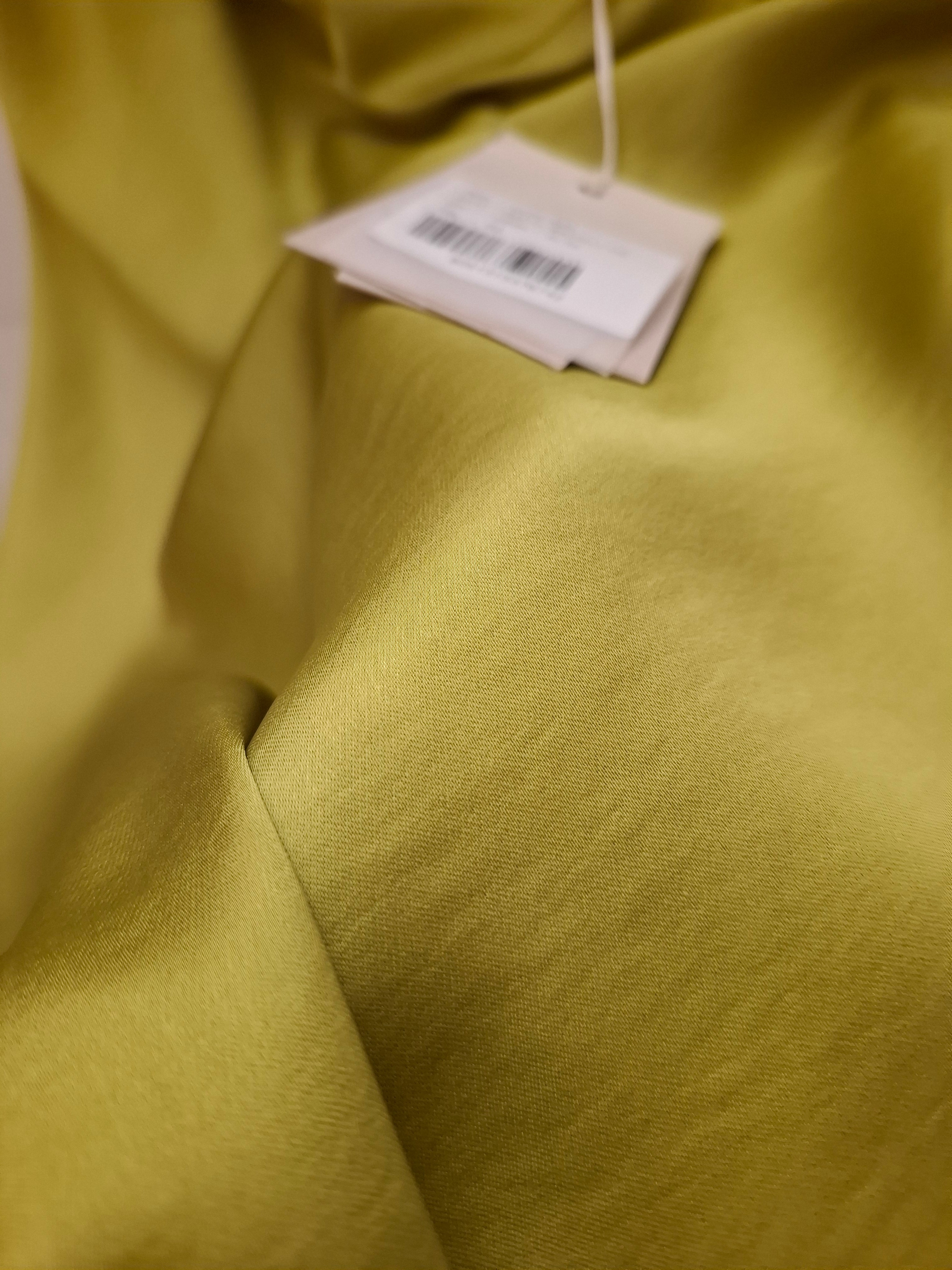 SILKY DRESS CEREMONIES
